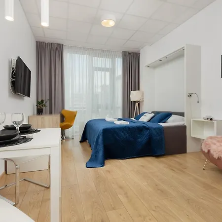Aleje Jerozolimskie With Parking And Ac By Renters Warsaw