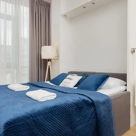 Aleje Jerozolimskie With Parking And Ac By Renters *