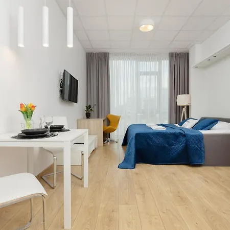 Aleje Jerozolimskie With Parking And Ac By Renters * Warsaw